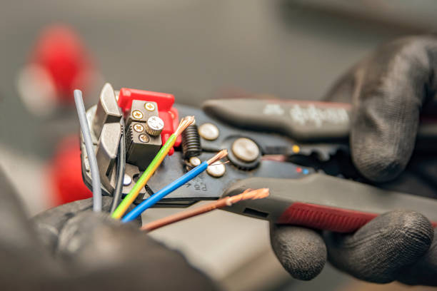 Best Ceiling Fan Installation Electrician  in Lyons, OR